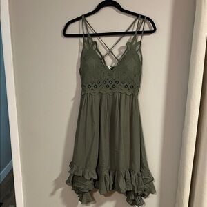 LA MIEL Olive Lace Detail Top